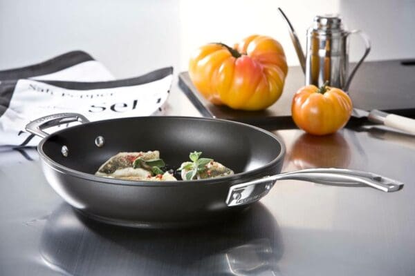 Le Creuset Toughened Non-Stick Deep Frying Pan 28