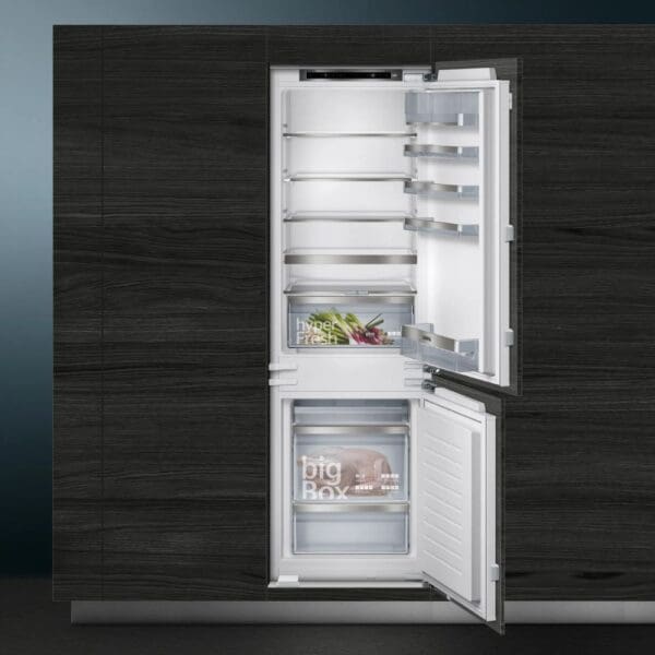 Siemens iQ500 Built-In Fridge/Freezer KI86SAF30U - Image 2